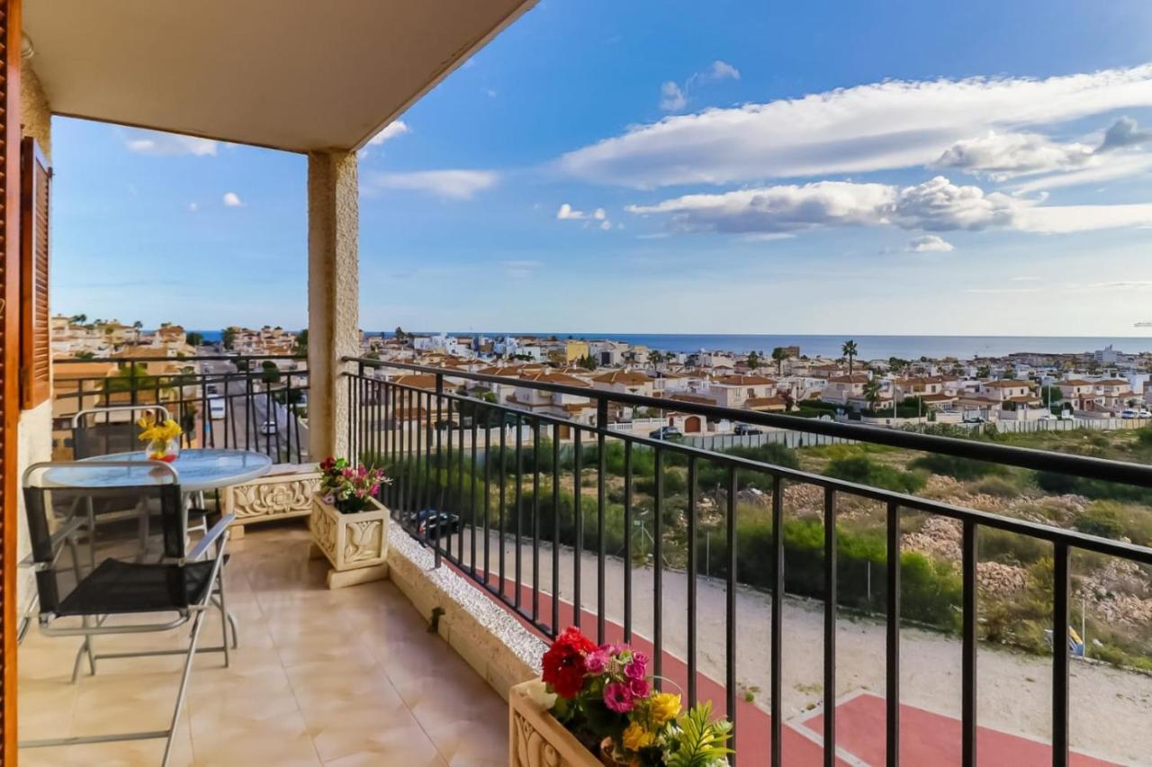 Costa Blanka Resident Apartman Torrevieja Ngoại thất bức ảnh