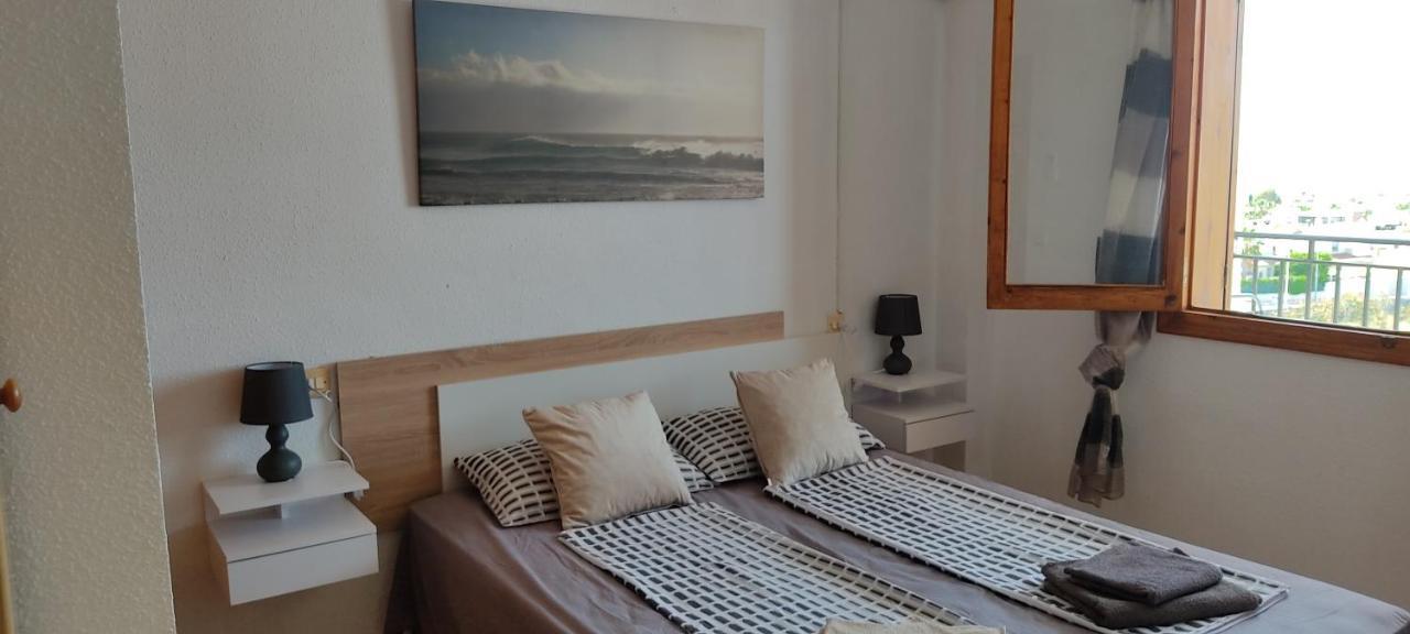 Costa Blanka Resident Apartman Torrevieja Ngoại thất bức ảnh